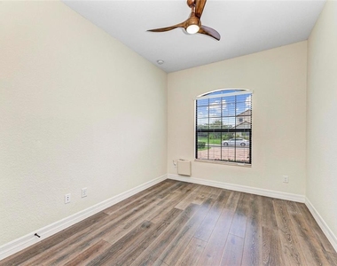 13819 Swiftwater Way - Photo Thumbnail 14