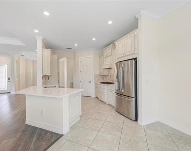 13819 Swiftwater Way - Photo Thumbnail 4