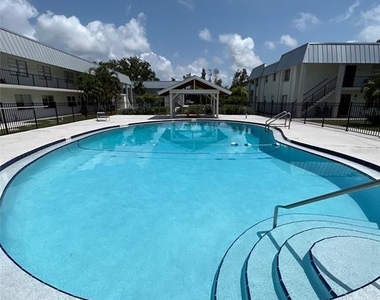 3232 Fruitville Road - Photo Thumbnail 8
