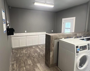 3232 Fruitville Road - Photo Thumbnail 9
