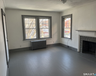 252 Sisson Avenue - Photo Thumbnail 1