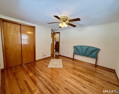 148 Edgewood Drive - Photo Thumbnail 12