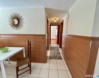 148 Edgewood Drive - Photo Thumbnail 3