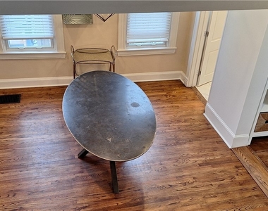 548 S Graham - Photo Thumbnail 22