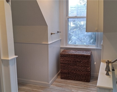 548 S Graham - Photo Thumbnail 49