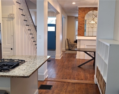 548 S Graham - Photo Thumbnail 13