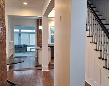 548 S Graham - Photo Thumbnail 6