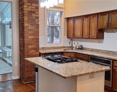 548 S Graham - Photo Thumbnail 9