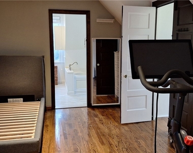 548 S Graham - Photo Thumbnail 41