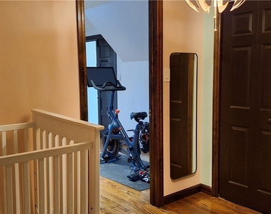 548 S Graham - Photo Thumbnail 42