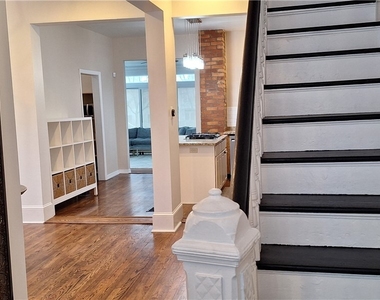 548 S Graham - Photo Thumbnail 8