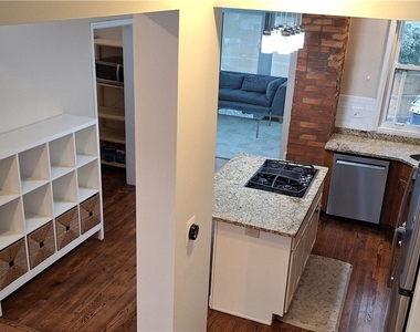 548 S Graham - Photo Thumbnail 21