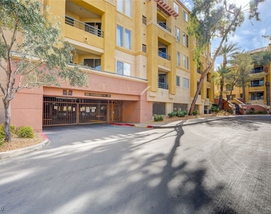 260 E Flamingo Road - Photo Thumbnail 9
