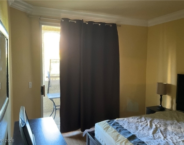 260 E Flamingo Road - Photo Thumbnail 30