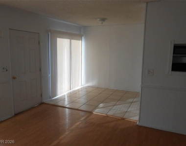6671 Bubbling Brook Drive - Photo Thumbnail 16