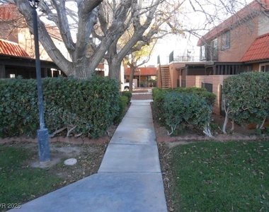 6671 Bubbling Brook Drive - Photo Thumbnail 2