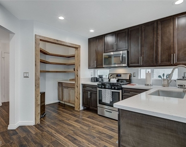 8208 Ogee Drive - Photo Thumbnail 13