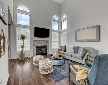 8208 Ogee Drive - Photo Thumbnail 2