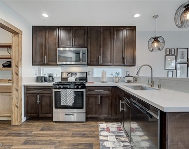 8208 Ogee Drive - Photo Thumbnail 14
