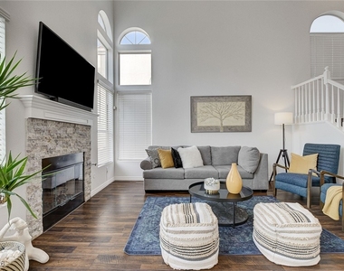 8208 Ogee Drive - Photo Thumbnail 3