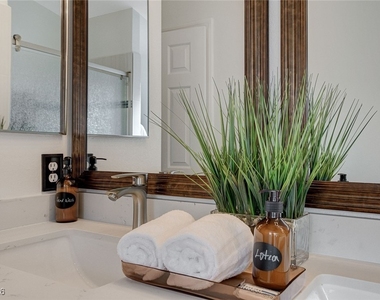 8208 Ogee Drive - Photo Thumbnail 34