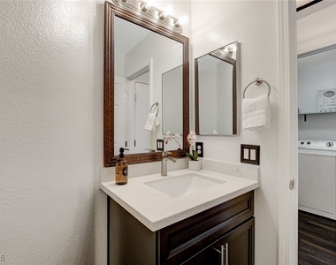 8208 Ogee Drive - Photo Thumbnail 7