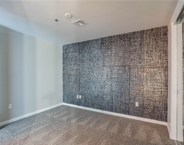 4471 Dean Martin Drive - Photo Thumbnail 23