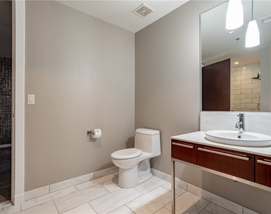 4471 Dean Martin Drive - Photo Thumbnail 24