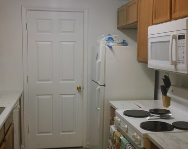 6495 Wellington Chase Court - Photo Thumbnail 6