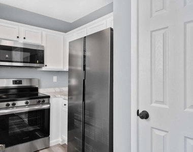 501 Pine Park Street - Photo Thumbnail 8