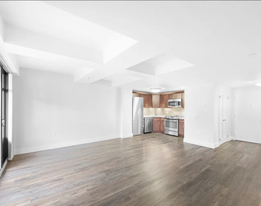 354 East 91st Street - Photo Thumbnail 2