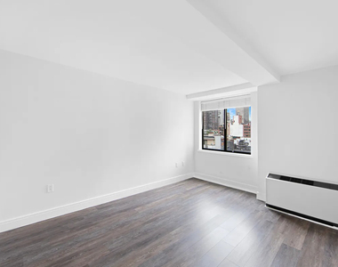 354 East 91st Street - Photo Thumbnail 7