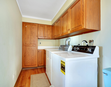 19 Ocean Avenue - Photo Thumbnail 40