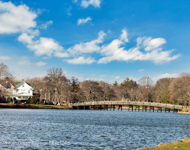 308 Morris Avenue - Photo Thumbnail 35