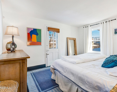 100 Mount Tabor Way - Photo Thumbnail 25