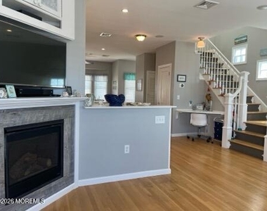 119 Randall Avenue - Photo Thumbnail 6
