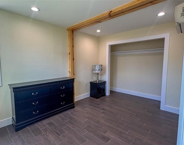 1228 Kennie Drive - Photo Thumbnail 14