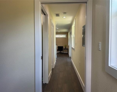 1228 Kennie Drive - Photo Thumbnail 17