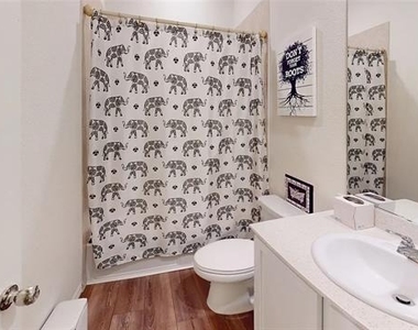 4950 Parrington Drive - Photo Thumbnail 16