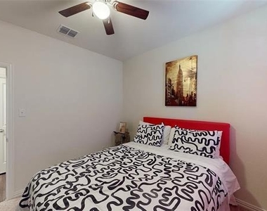 4950 Parrington Drive - Photo Thumbnail 15