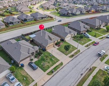 627 Redwood Drive - Photo Thumbnail 24