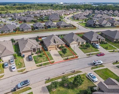 627 Redwood Drive - Photo Thumbnail 21