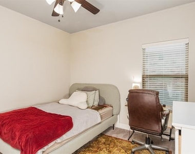 627 Redwood Drive - Photo Thumbnail 6