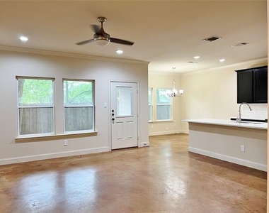 1312 W Jefferson Street - Photo Thumbnail 1