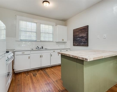 517 S Vernon Avenue - Photo Thumbnail 12