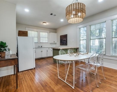 517 S Vernon Avenue - Photo Thumbnail 8