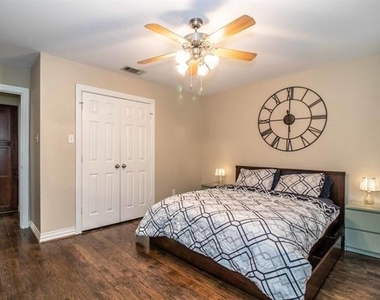 2824 Minert Street - Photo Thumbnail 15