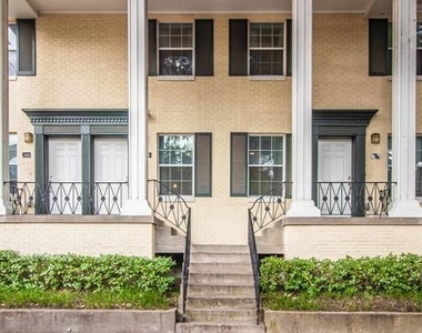 2824 Minert Street - Photo Thumbnail 1