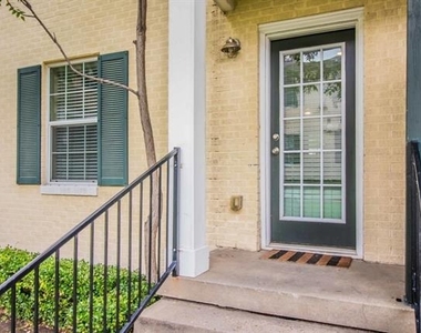 2824 Minert Street - Photo Thumbnail 2