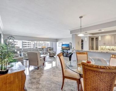 2100 S Ocean Drive - Photo Thumbnail 5